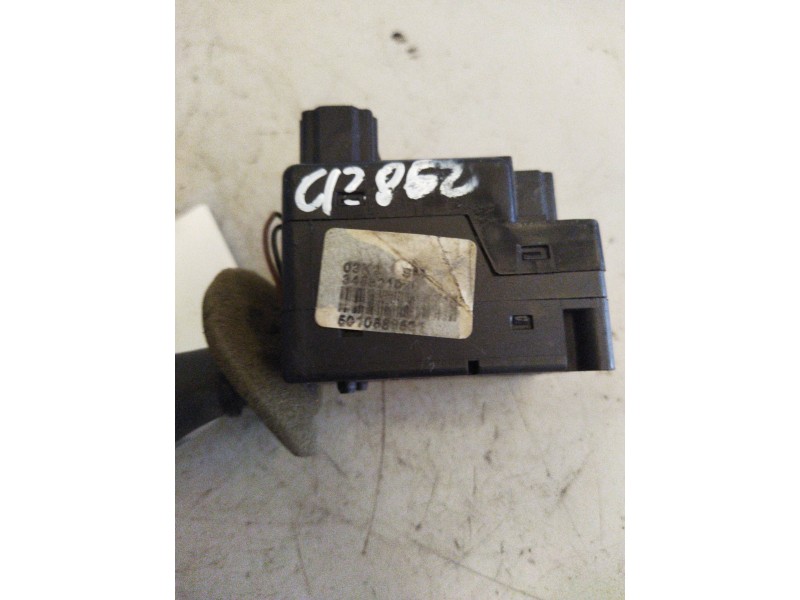 Recambio de mando intermitentes para renault magnum ab 2005 12.8 diesel referencia OEM IAM 5010589561  