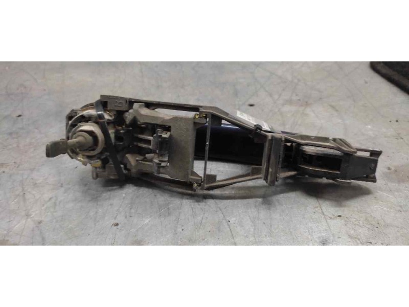 Recambio de maneta exterior delantera izquierda para volkswagen passat berlina (3b2) 1.8 referencia OEM IAM   