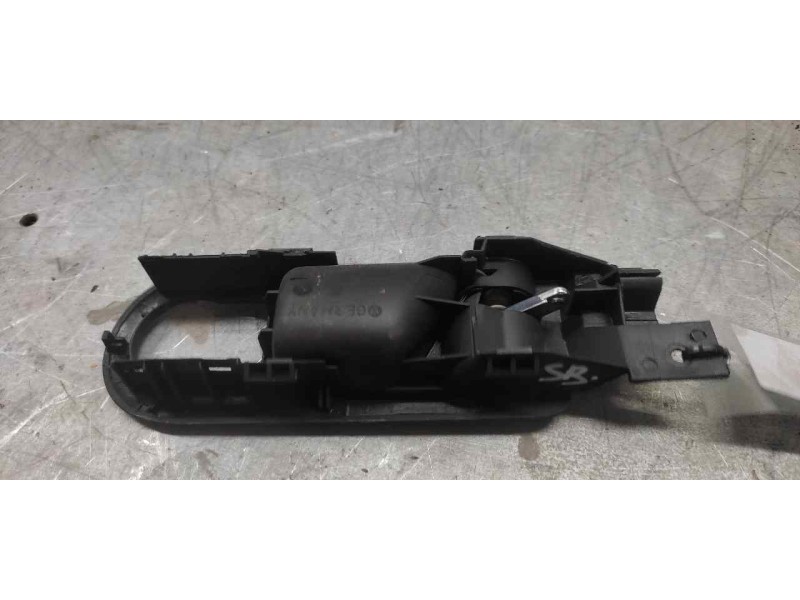 Recambio de maneta interior delantera izquierda para volkswagen passat berlina (3b2) 1.8 referencia OEM IAM 3B1837113  