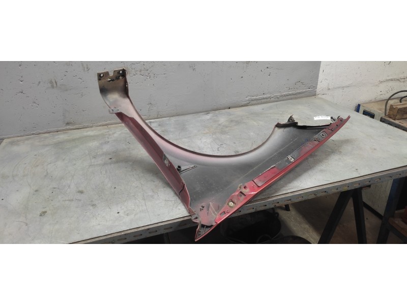 Recambio de aleta delantera derecha para renault megane ii berlina 5p confort authentique referencia OEM IAM   