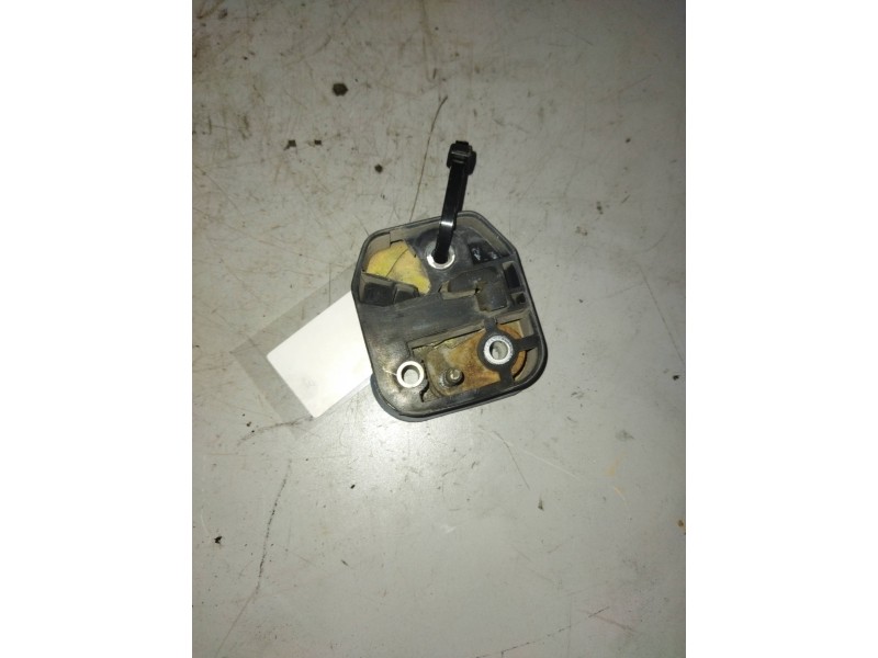 Recambio de cerradura puerta delantera derecha para man l 2000 evolution 6.9 diesel referencia OEM IAM 85626806010  