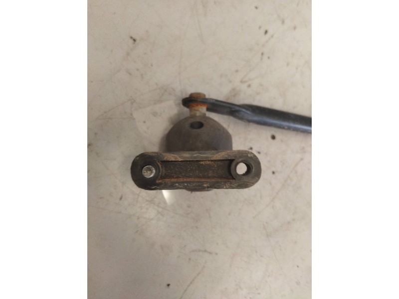 Recambio de brazo retrovisor derecho para nissan eco - t 100.45/78 kw/e2 referencia OEM IAM   