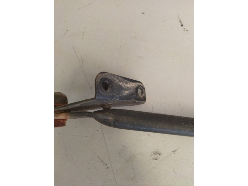 Recambio de brazo retrovisor derecho para nissan eco - t 100.45/78 kw/e2 referencia OEM IAM   