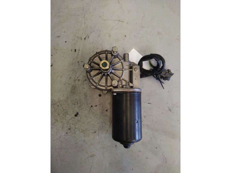 Recambio de motor limpia delantero para man l 2000 evolution 6.9 diesel referencia OEM IAM 81264016118  