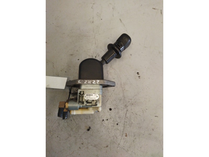 Recambio de palanca freno de mano para man l 2000 evolution 6.9 diesel referencia OEM IAM 81523156150 9617230190 