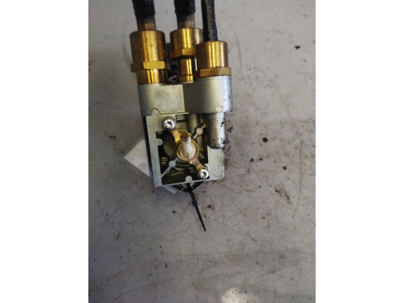 Recambio de palanca freno de mano para renault midlum 4.2 diesel referencia OEM IAM 501052009 9617231340 