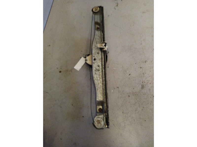 Recambio de elevalunas delantero derecho para nissan trucks atleon 140 referencia OEM IAM   