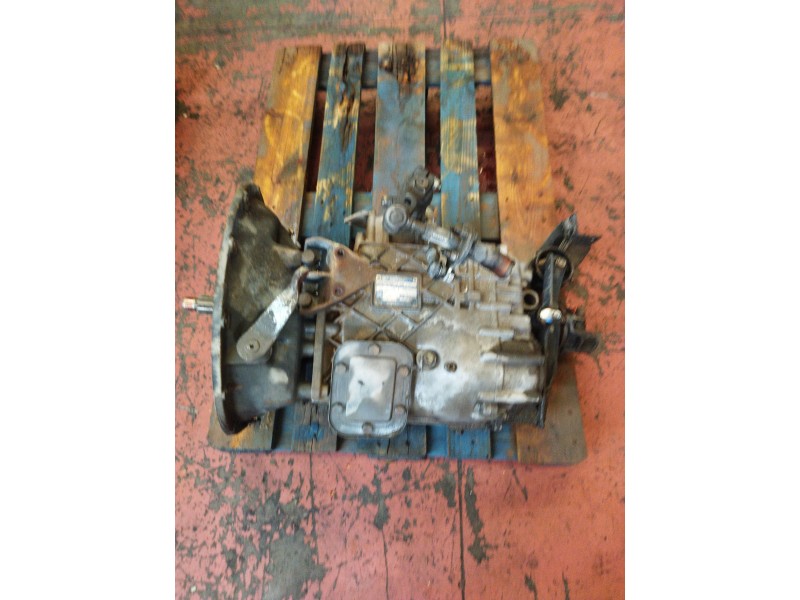 Recambio de caja cambios para nissan trucks l35.09 ... referencia OEM IAM S542 1307052015 07101149-0