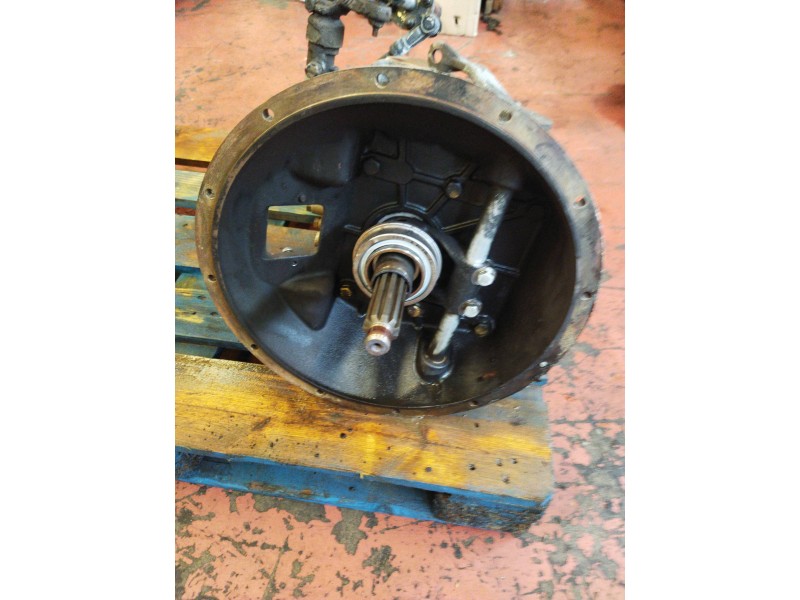 Recambio de caja cambios para nissan trucks l35.09 ... referencia OEM IAM S542 1307052015 07101149-0