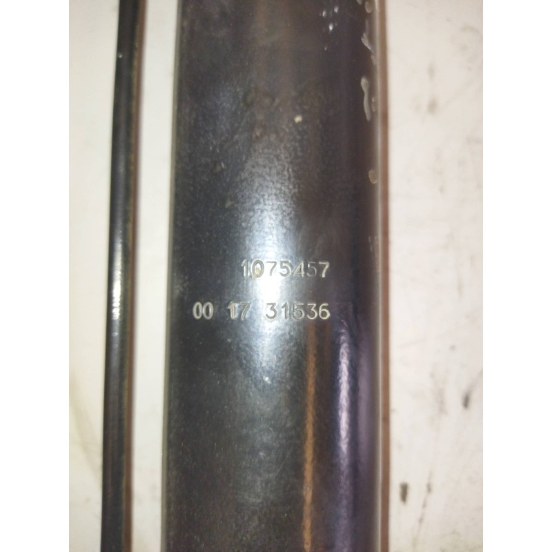 Recambio de brazo elevacion cabina para volvo fm 12 asta 2001 12.1 diesel (d12d420) referencia OEM IAM 1075457  