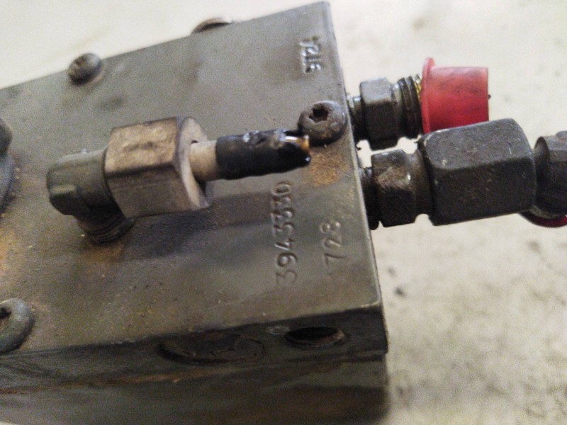 Recambio de bomba elevacion cabina para volvo fl 7 6.7 diesel referencia OEM IAM 3943330  