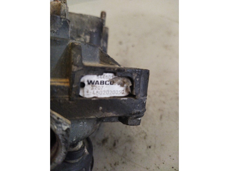 Recambio de valvula aire para daf serie xf105.xxx fsa 4x2 space-cab referencia OEM IAM 1448019 4802020050 