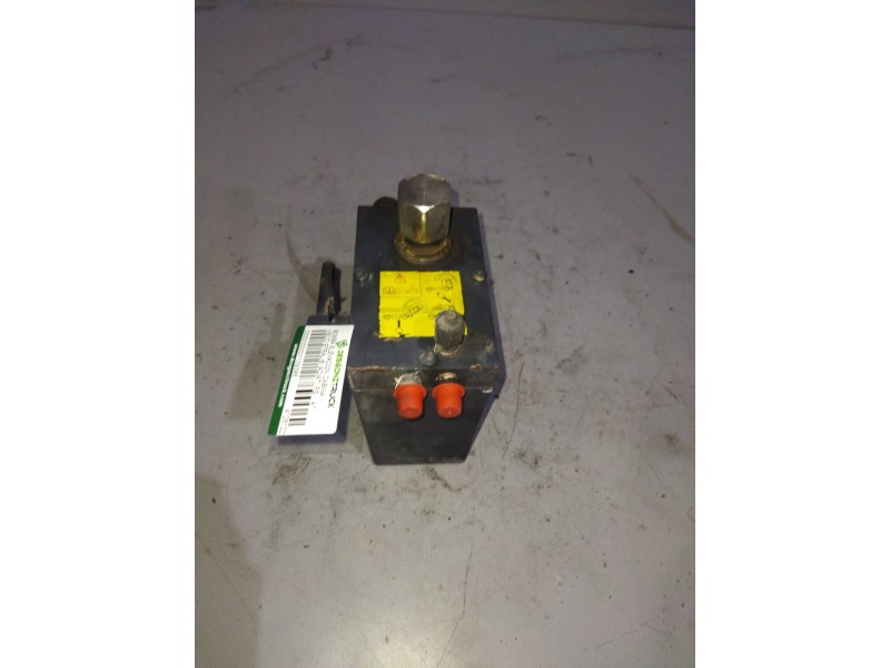 Recambio de bomba elevacion cabina para iveco stralis (ad/at) fg at   4x2 larga distancia referencia OEM IAM 41281222  