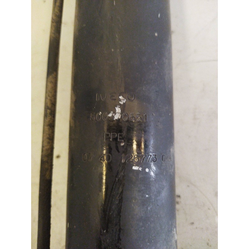 Recambio de brazo elevacion cabina para iveco stralis (ad/at) fg at   4x2 larga distancia referencia OEM IAM 500370651  