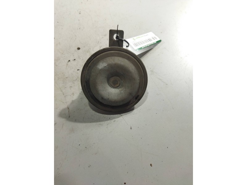 Recambio de claxon para mercedes sprinter (w901,w904) caja cerr. 2.3 cat referencia OEM IAM A28657625  