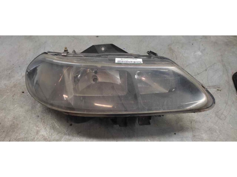 Recambio de faro derecho para renault laguna (b56) 1.9 dti carminat (a) referencia OEM IAM   