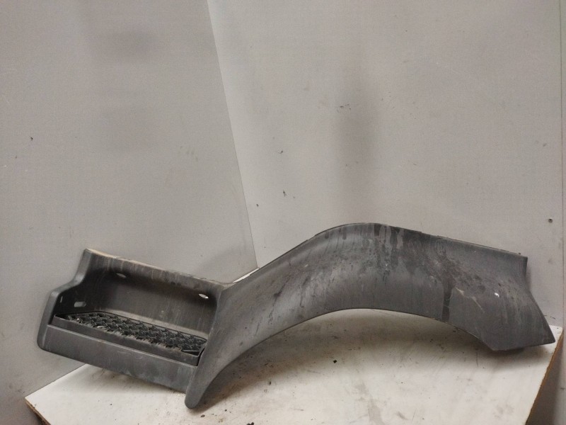 Recambio de paso rueda izquierdo para renault midlum referencia OEM IAM 5010353498  