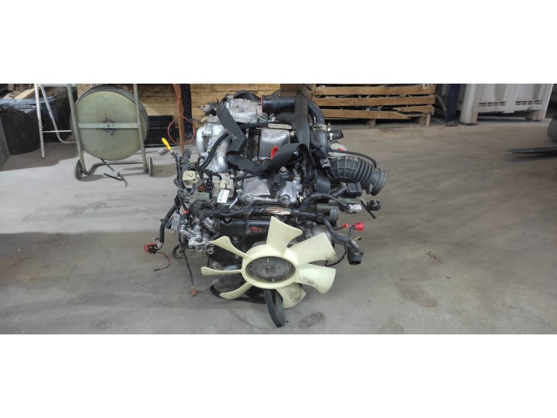 Recambio de motor completo para nissan terrano/terrano.ii (r20) elegance referencia OEM IAM ZD30  