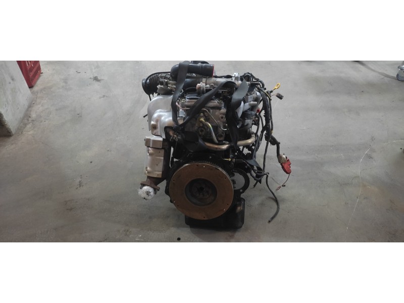Recambio de motor completo para nissan terrano/terrano.ii (r20) elegance referencia OEM IAM ZD30  