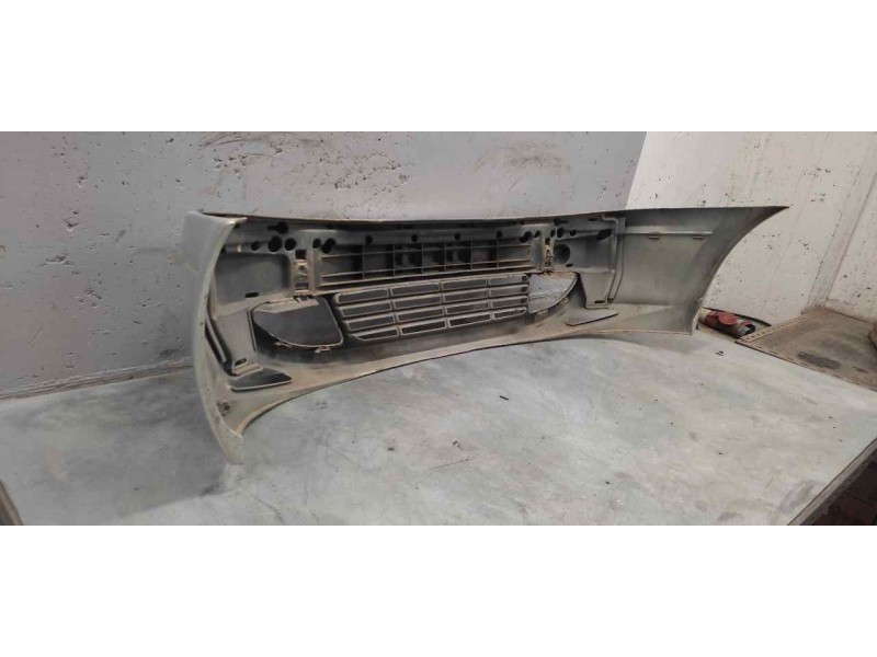 Recambio de paragolpes delantero para ford fiesta berlina ghia referencia OEM IAM   