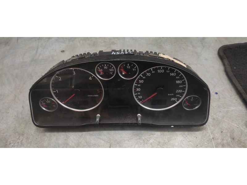 Recambio de cuadro instrumentos para audi a6 berlina (4b2) 2.5 v6 24v tdi referencia OEM IAM 4B0920933M 110080128004 