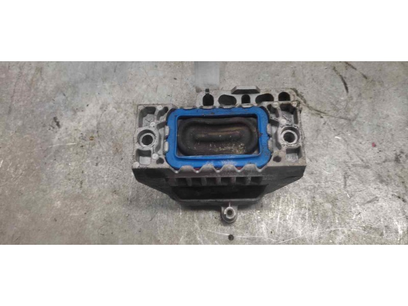 Recambio de soporte motor para seat leon (1p1) comfort limited referencia OEM IAM 1K0199262  