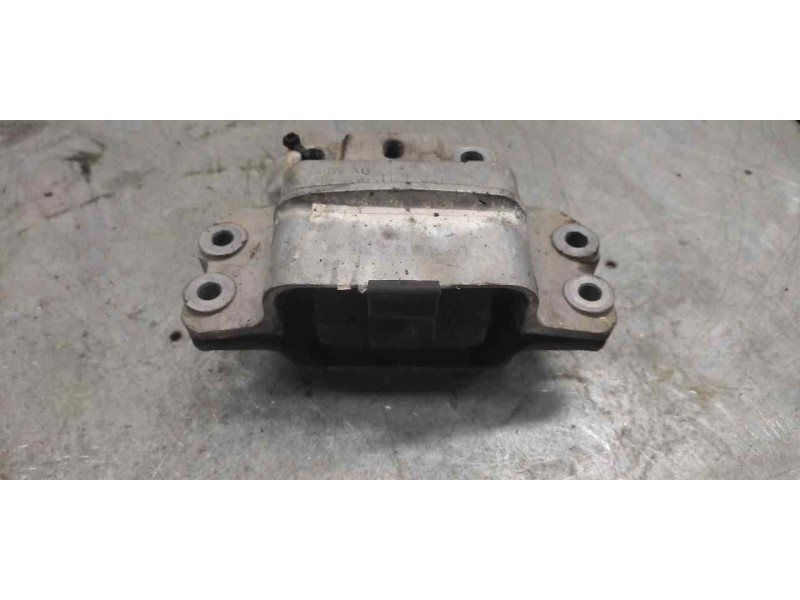 Recambio de soporte motor izquierdo para seat leon (1p1) comfort limited referencia OEM IAM 1K0199555  