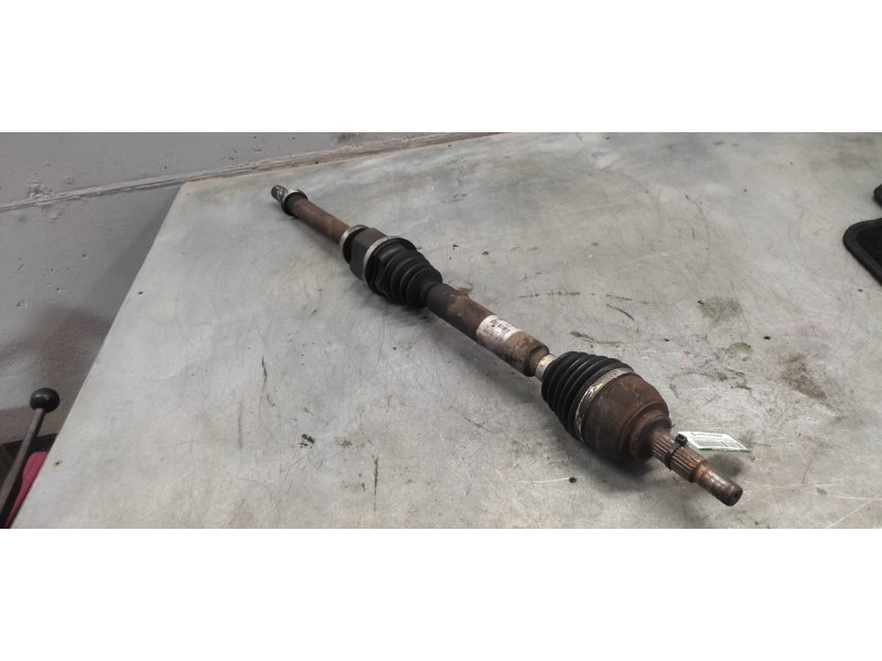 Recambio de transmision delantera derecha para renault megane ii classic berlina confort authentique referencia OEM IAM 82003792