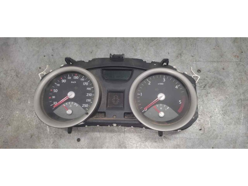 Recambio de cuadro instrumentos para renault megane ii berlina 5p 1.9 dci diesel referencia OEM IAM 8200399695  
