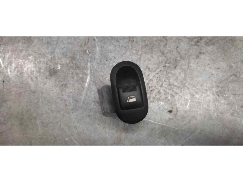 Recambio de mando elevalunas delantero derecho para citroen c3 1.4 audace referencia OEM IAM 96605364XT 7 PINS 