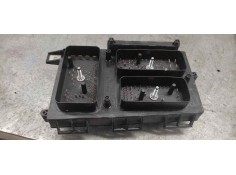 Recambio de caja reles / fusibles para opel astra h ber. cosmo referencia OEM IAM 13206748 5DK00866848  2