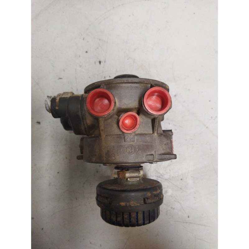 Recambio de valvula aire adicional para man tgx 18.xxx 12.4 diesel referencia OEM IAM 81521026370 LA8543 K017711