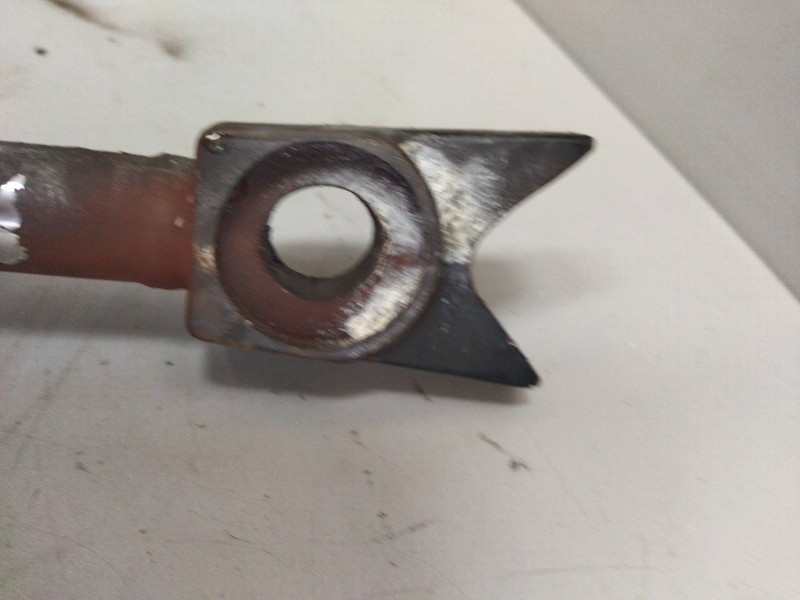 Recambio de brazo elevacion cabina para renault magnum ab 2005 12.8 diesel referencia OEM IAM 5010629264  