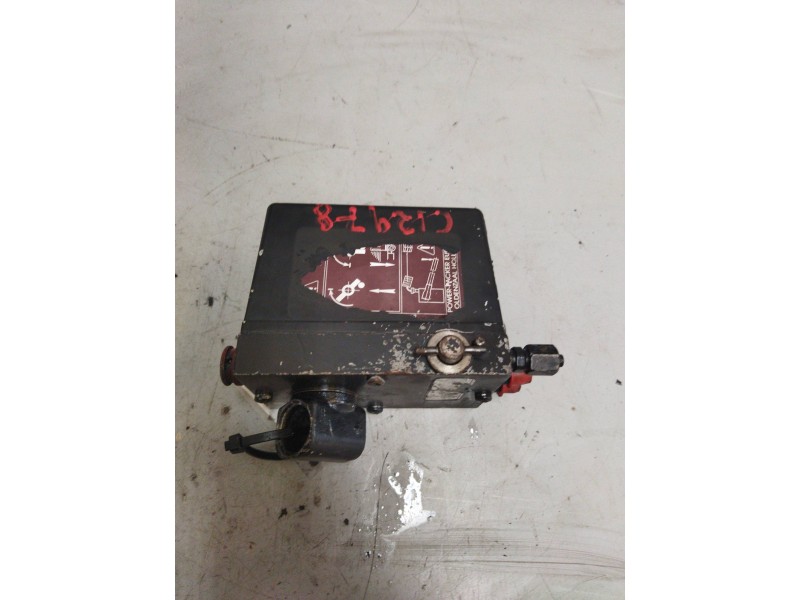 Recambio de bomba elevacion cabina para renault magnum ab 2005 12.8 diesel referencia OEM IAM 5010615920  