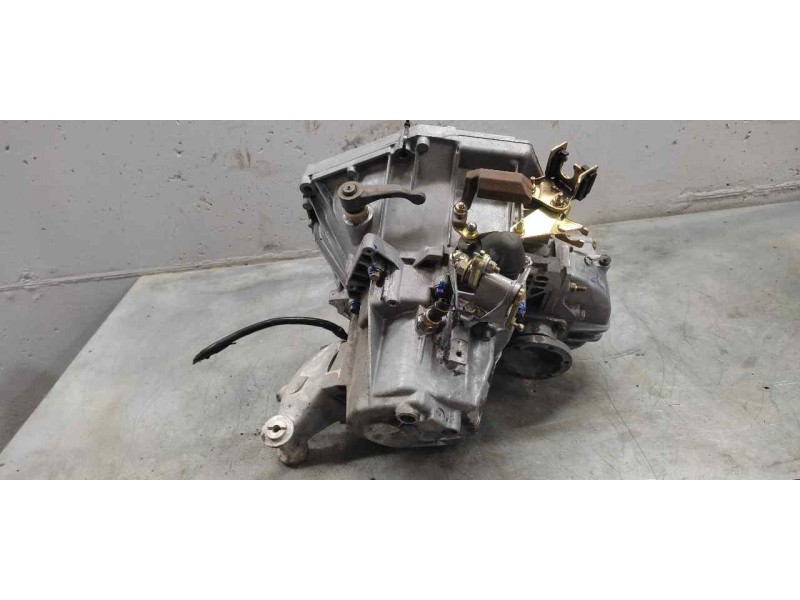 Recambio de caja cambios para alfa romeo 156 (116) 2.4 jtd distinctive referencia OEM IAM 0411687 46733510 