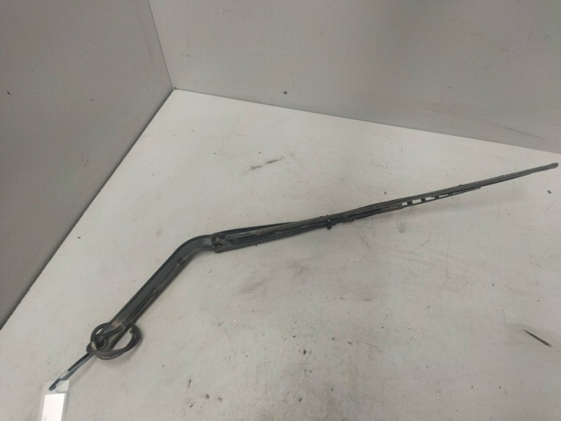 Recambio de brazo limpia delantero izquierdo para man tg - a 18.xxx 12.4 diesel referencia OEM IAM   