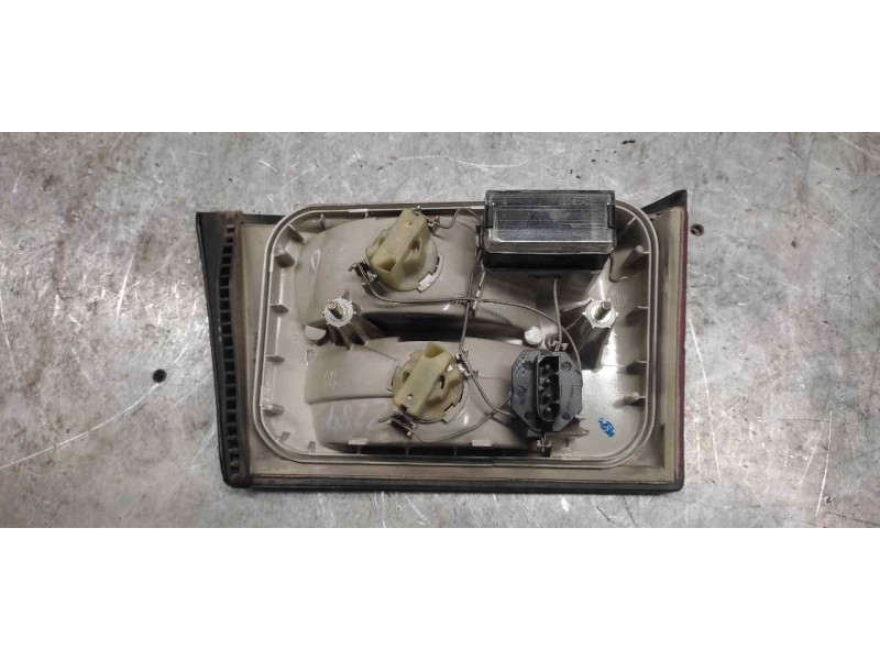 Recambio de piloto trasero derecho interior para bmw serie 5 berlina (e34) 525tds referencia OEM IAM   