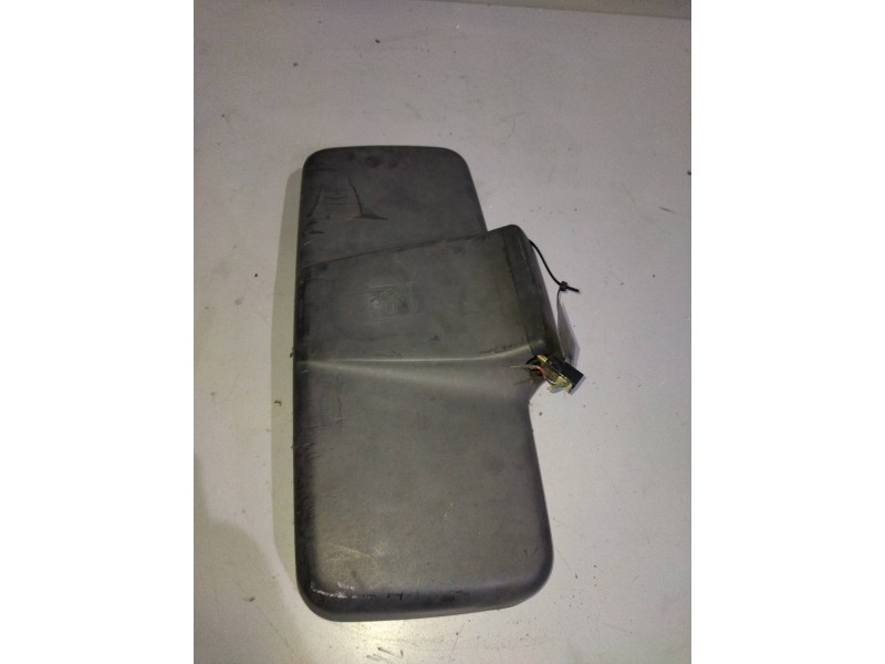 Recambio de retrovisor izquierdo para renault magnum ab 2005 12.8 diesel referencia OEM IAM   