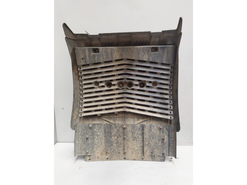 Recambio de guardabarros delantero izquierdo para man tgx 18.xxx 12.4 diesel referencia OEM IAM   