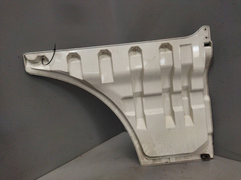 Recambio de moldura puerta delantera izquierda para man tg - a 18.xxx 12.4 diesel referencia OEM IAM   