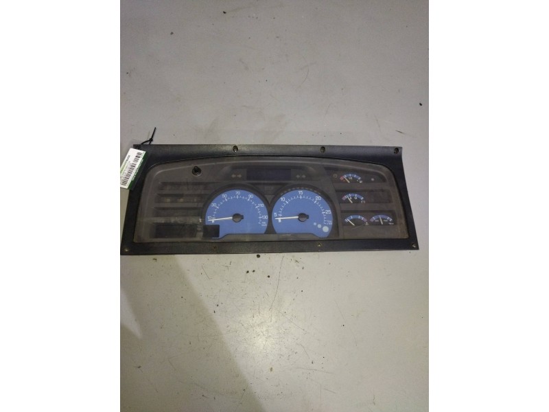 Recambio de cuadro instrumentos para irisbus eur. d-43a sri referencia OEM IAM 504044039 5006141683 