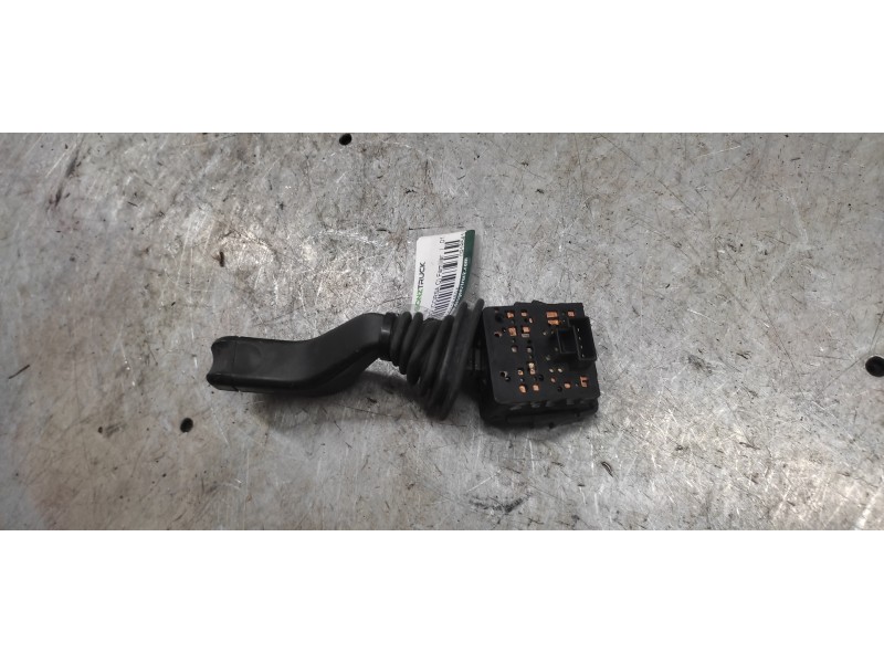 Recambio de mando limpia para opel combo (corsa c) familiar referencia OEM IAM 09185413  