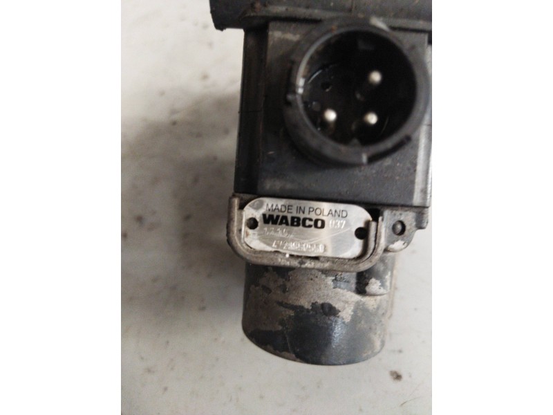 Recambio de valvula aire para iveco stralis (as) 12.9 diesel referencia OEM IAM 4721950550  