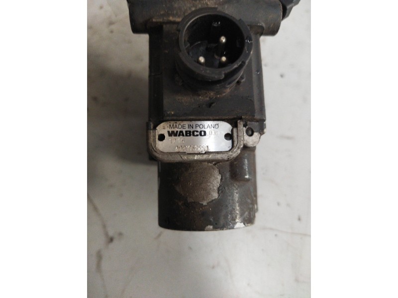 Recambio de valvula aire para iveco stralis (as) 12.9 diesel referencia OEM IAM 4721950550  