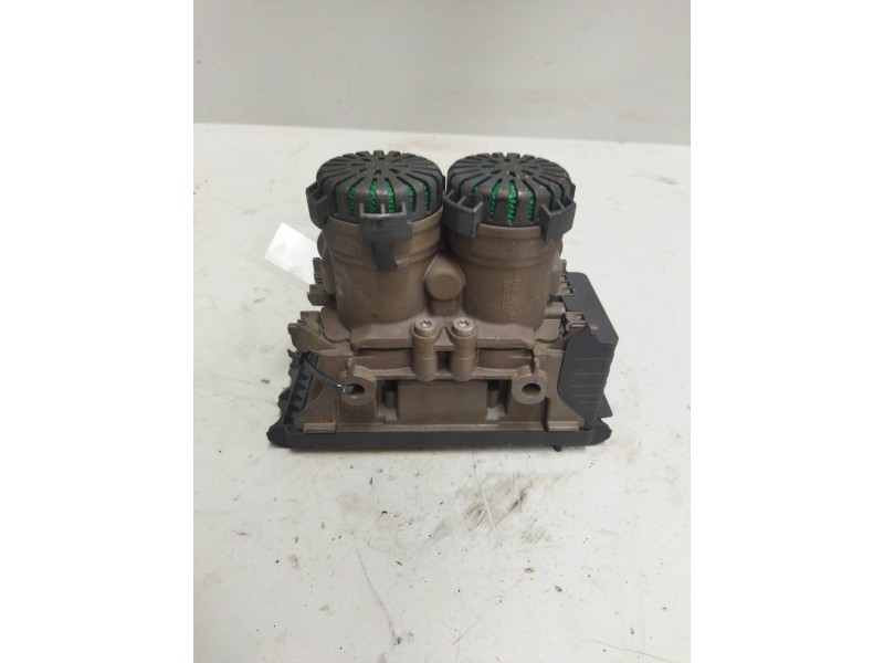 Recambio de valvula aire para renault serie t 12.8 diesel referencia OEM IAM 22225566 K102266 VALVULA EBS