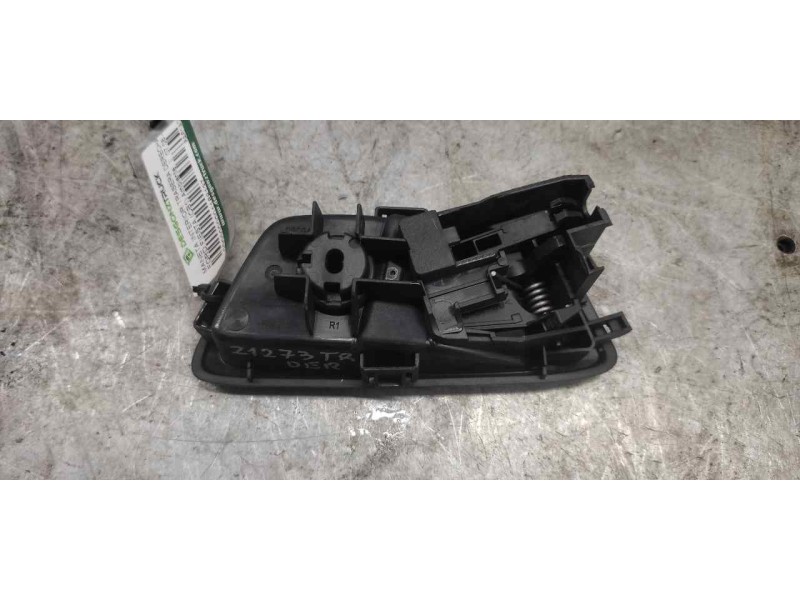 Recambio de maneta interior trasera derecha para ford fiesta (cb1) ambiente referencia OEM IAM 8A61A22600CDW  