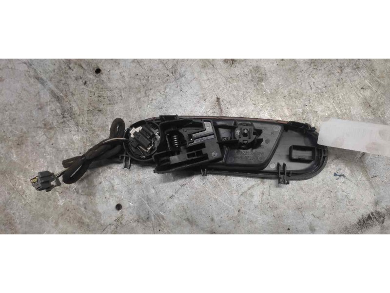Recambio de maneta interior delantera derecha para ford fiesta (cb1) ambiente referencia OEM IAM 8A61A22600BDW  