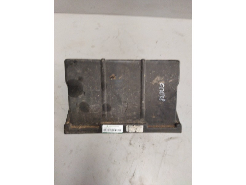 Recambio de tapa bateria para nissan trucks l35.09 ... referencia OEM IAM   