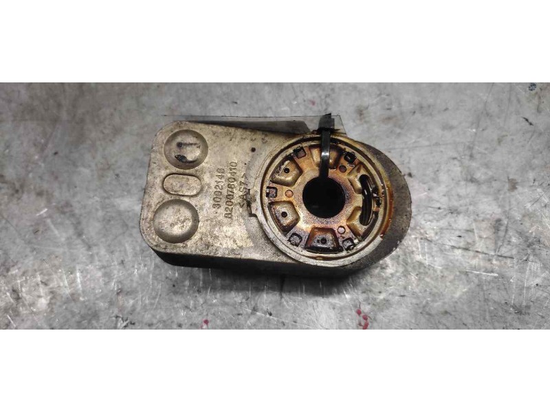 Recambio de enfriador aceite motor para renault clio iii dynamique referencia OEM IAM 8200780410  