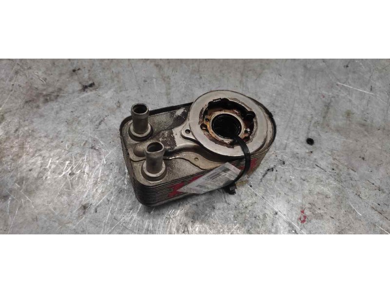 Recambio de enfriador aceite motor para renault clio iii dynamique referencia OEM IAM 8200780410  